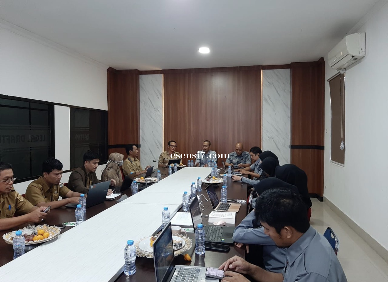  Perkuat Regulasi Program Beasiswa, Pemkesra Sulbar Ikuti Rapat Harmonisasi dengan Kemenkumham