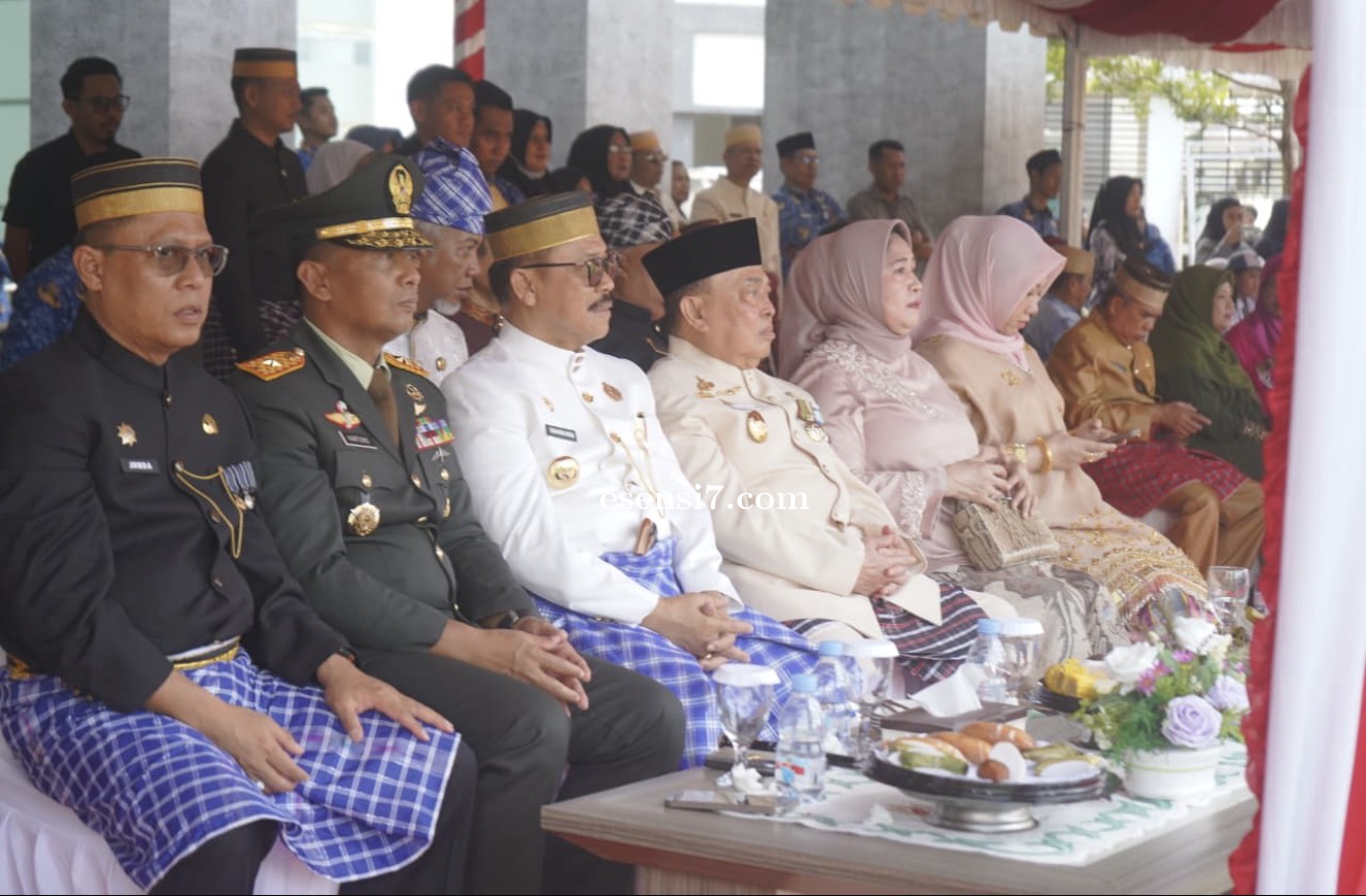 Peringati Hari Guru Nasional, Wagub Sulbar: Guru Adalah Penjaga Masa Depan Anak-Anak Kita
