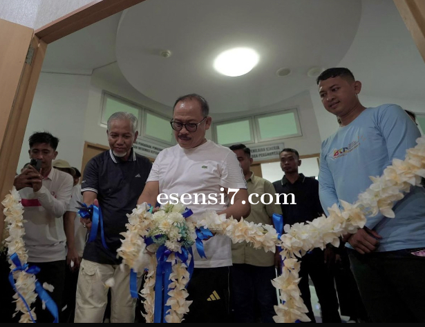 Tiga Fasilitas di BKD Sulbar Diresmikan SDK, Gubernur Sulbar