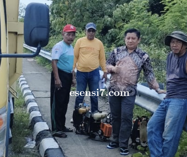 Sambut HUT RI ke-80, PUPR Sulbar Rapikan Jalan Arteri Mamuju Sejauh 1,3 Km
