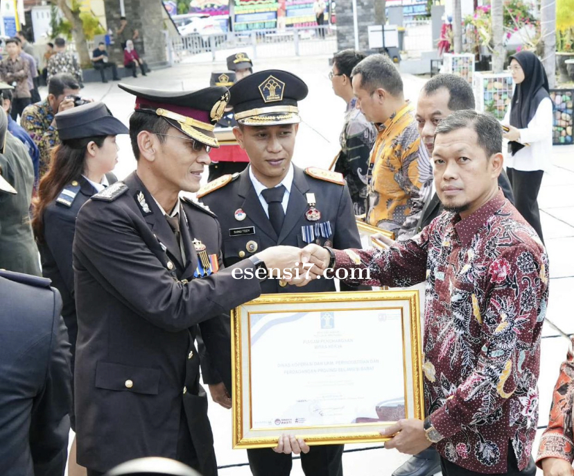 Dinas Koperindag Sulbar Terima Penghargaan dari Kemenkum, Wujud Sinergi Lintas Sektor