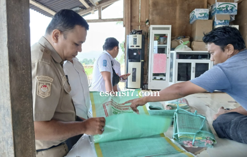 Koperindag dan Polda Sulbar Sidak Pabrik Beras di Kalukku, Pastikan Stok Aman dan Takaran Sesuai