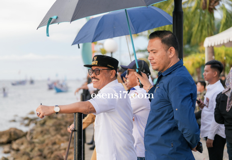 Ketangkasan Passandeq Taklukkan Teluk Mamuju Tutup Rangakaian Sandeq Silumba 2025