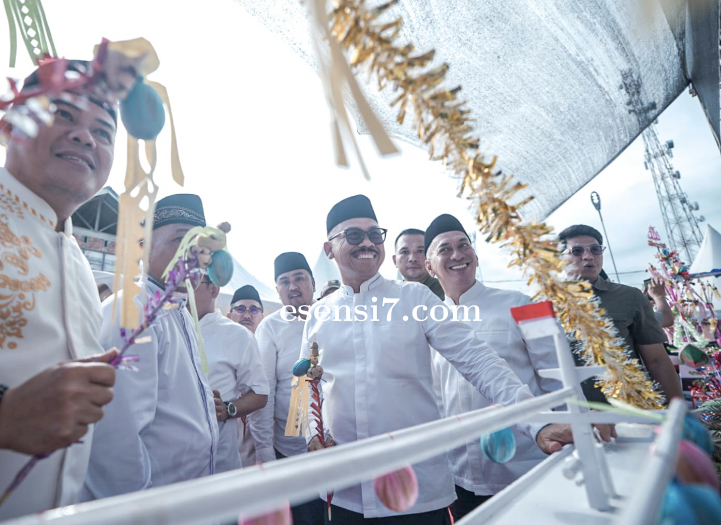 Gubernur Suhardi Duka: Maulid Nabi di Salabose Bukti Harmoni Agama dan Budaya Mandar