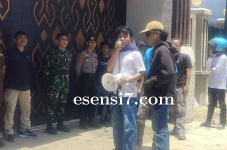 Diduga Abaikan Keselamatan Pekerja, Proyek Pembangunan Pelabuhan Mamuju di Demo Mahasiswa